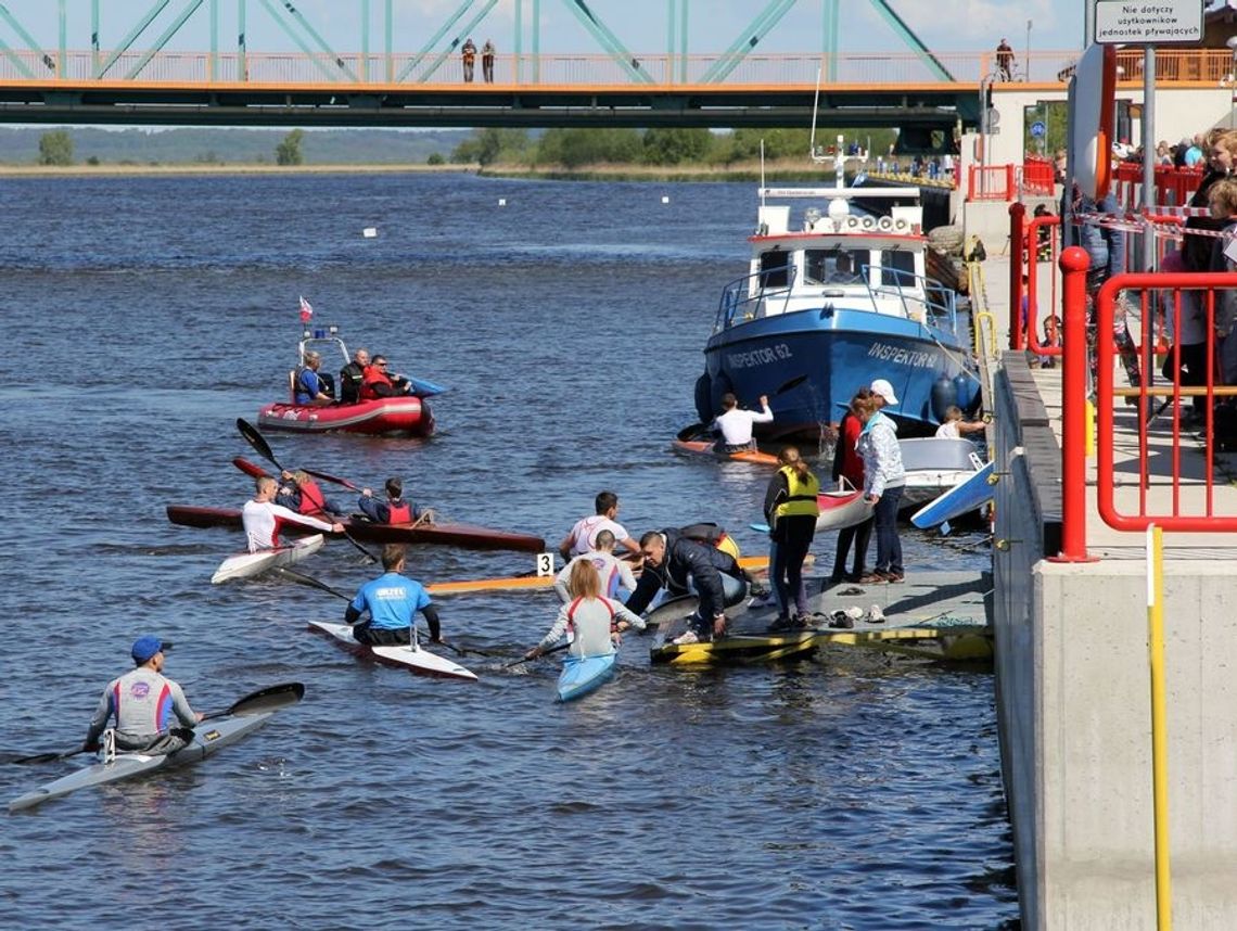 Wypożyczalnia kajaków na nabrzeżu