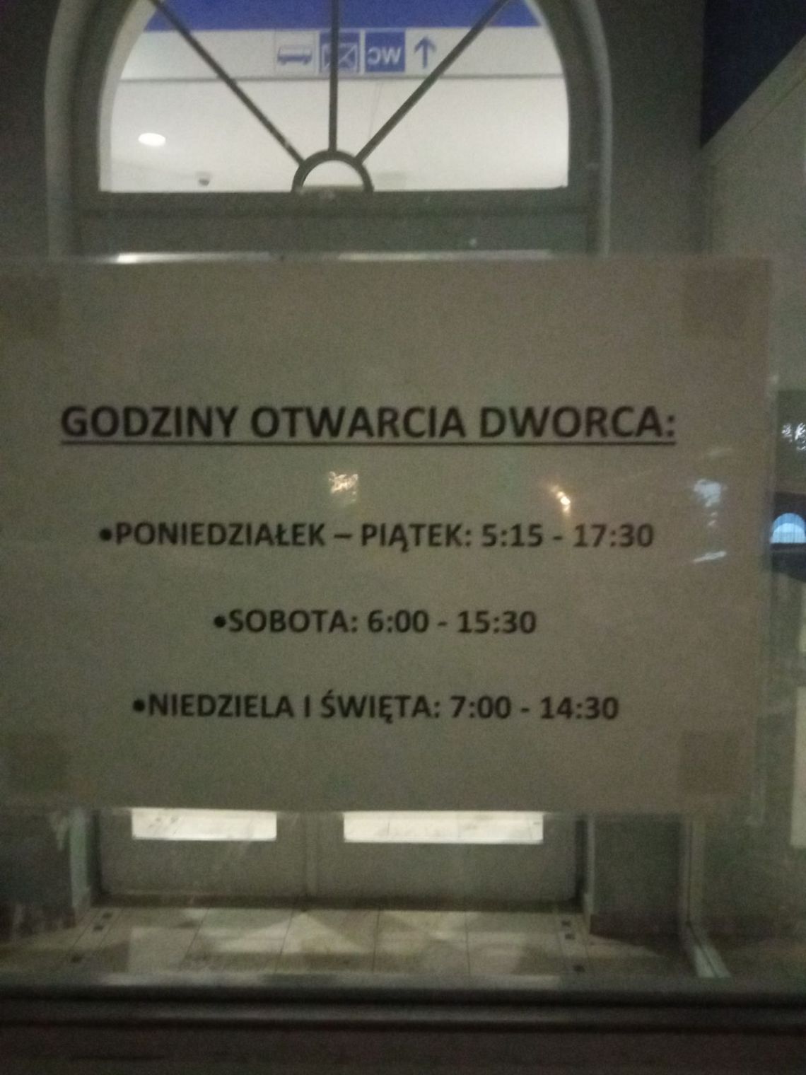 Wyrzucili nas z dworca na mróz!