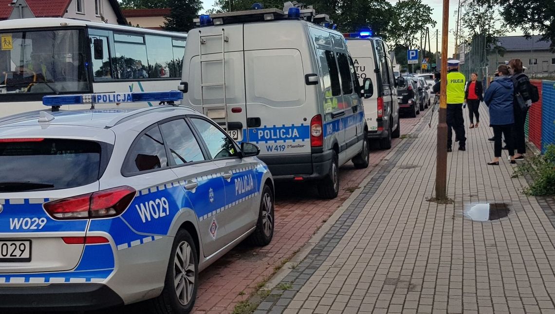 Wzięli się za szkolne busy i autobusy Wzięli się za szkolne busy i autobusy