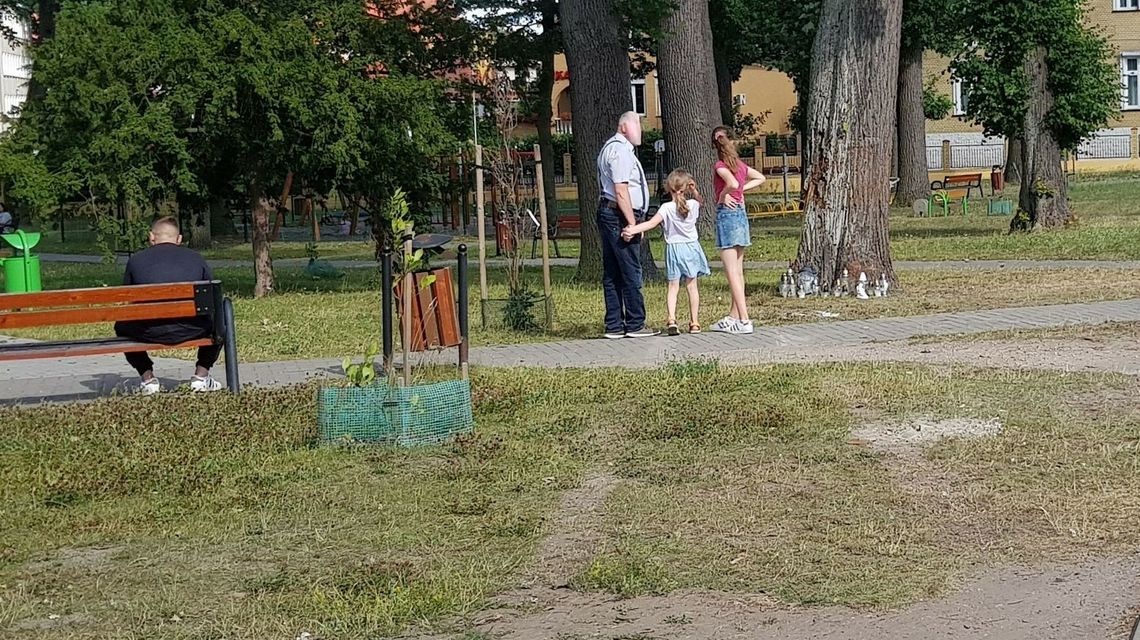 Z impetem wjechali do parku. Tam czekała na nich śmierć