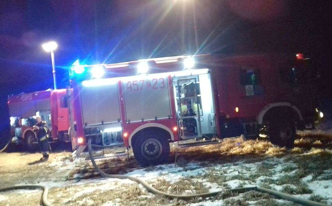 Z żywiołem walczyli ubiegłej nocy Z żywiołem walczyli ubiegłej nocy