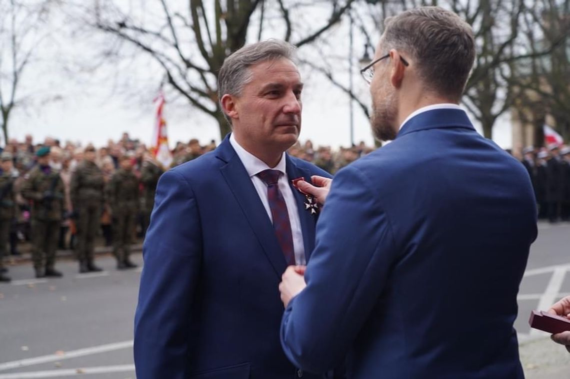 Za co Sylwester Chruszcz został odznaczony? Za co Sylwester Chruszcz został odznaczony?