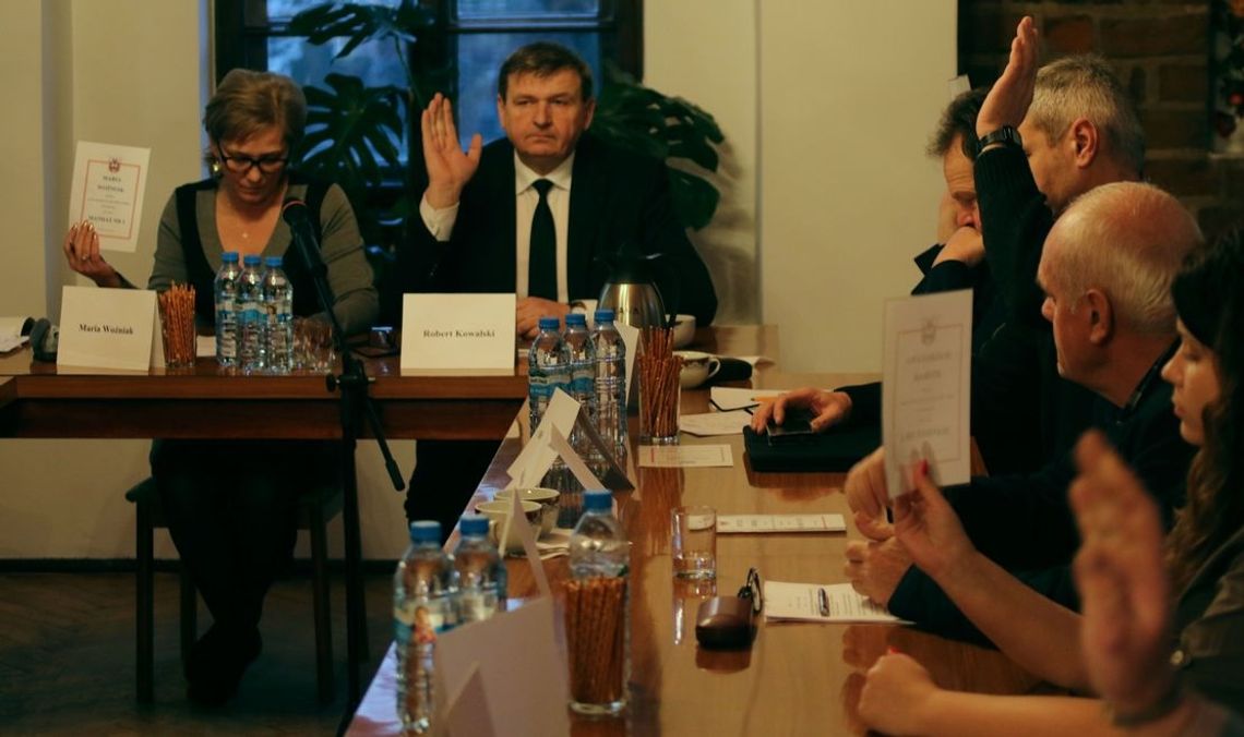 Za trzecim podejściem uchwalili budżet