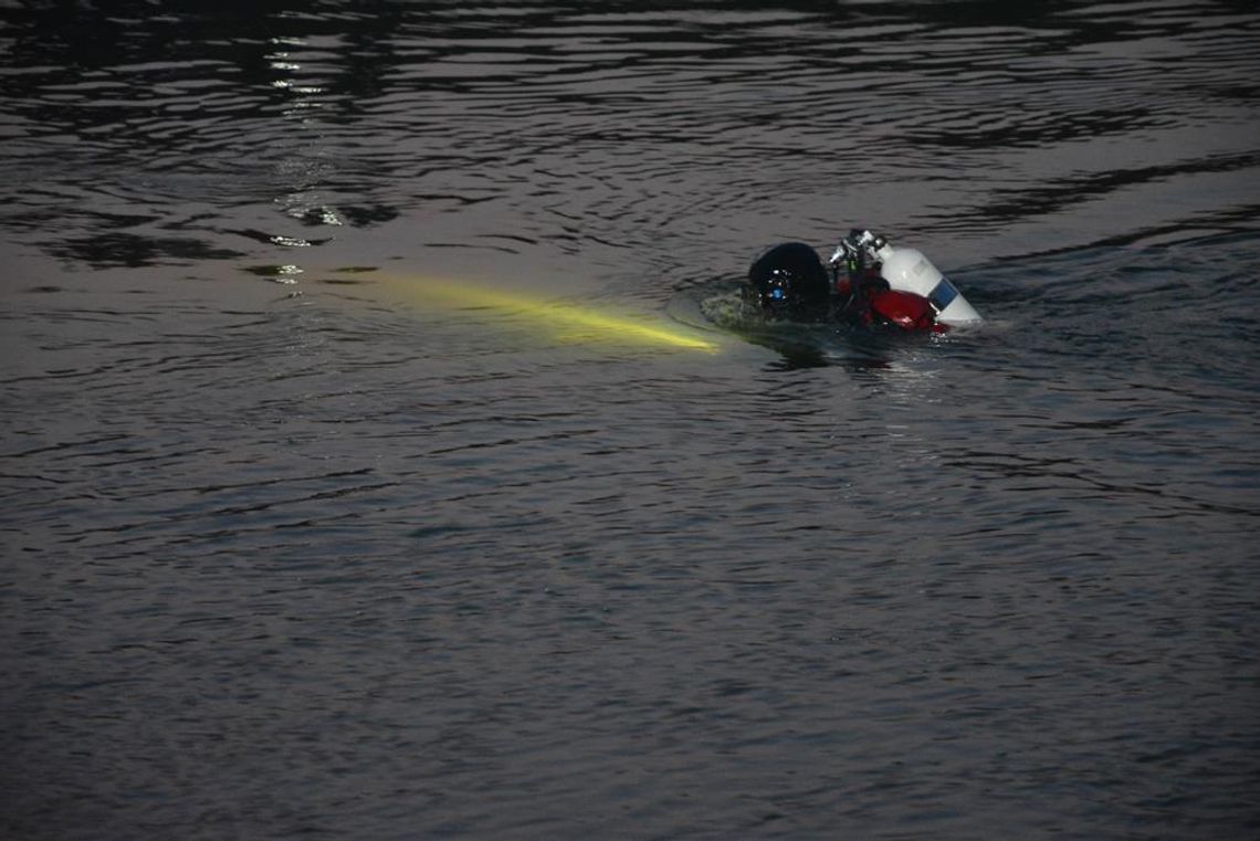 Zaalarmowani, przeprowadzili akcję na rzece Zaalarmowani, przeprowadzili akcję na rzece