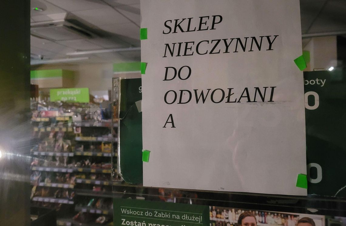 Żabka od kilku dni zamknięta. Kłopoty przejściowe, czy to już koniec franczyzy?