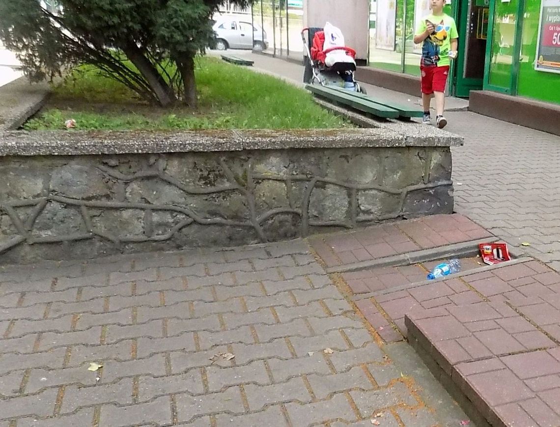 Zabraliśmy kosze, bo nie zamierzamy sprzątać za innych Zabraliśmy kosze, bo nie zamierzamy sprzątać za innych