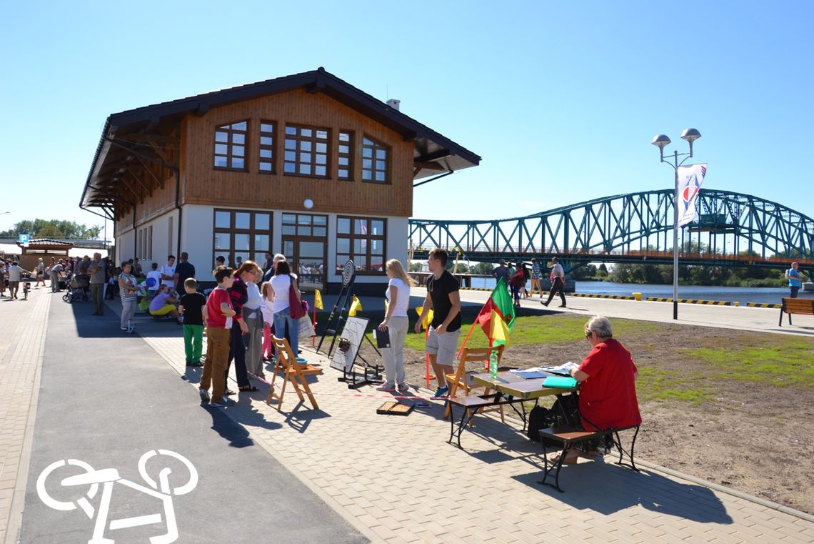 Zachęcają do spędzenia niedzieli na gryfińskim nabrzeżu Zachęcają do spędzenia niedzieli na gryfińskim nabrzeżu