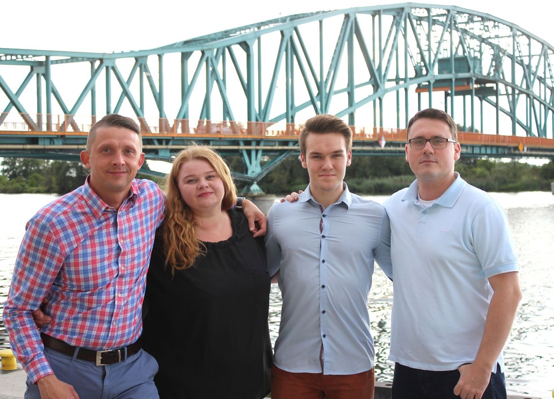 Zadowoleni z wyniku głosowania Zadowoleni z wyniku głosowania