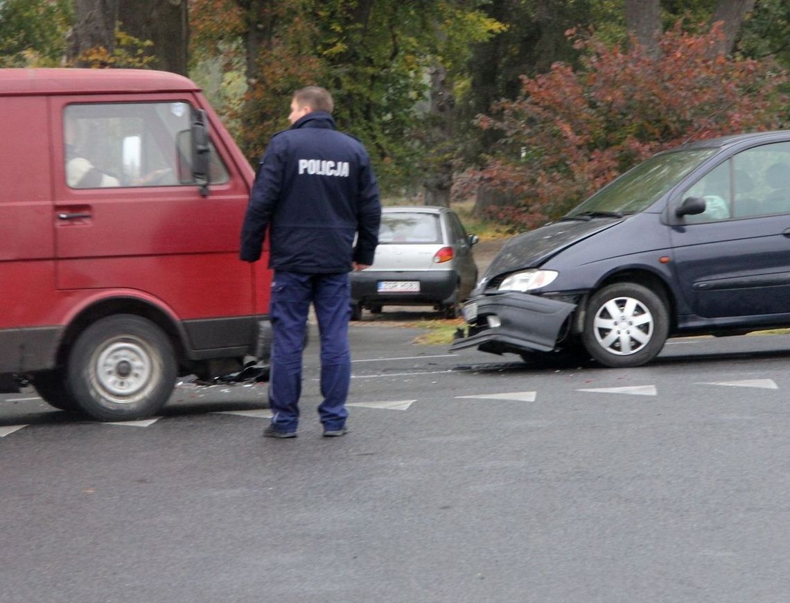 Zagapił się i wjechał mu w tył