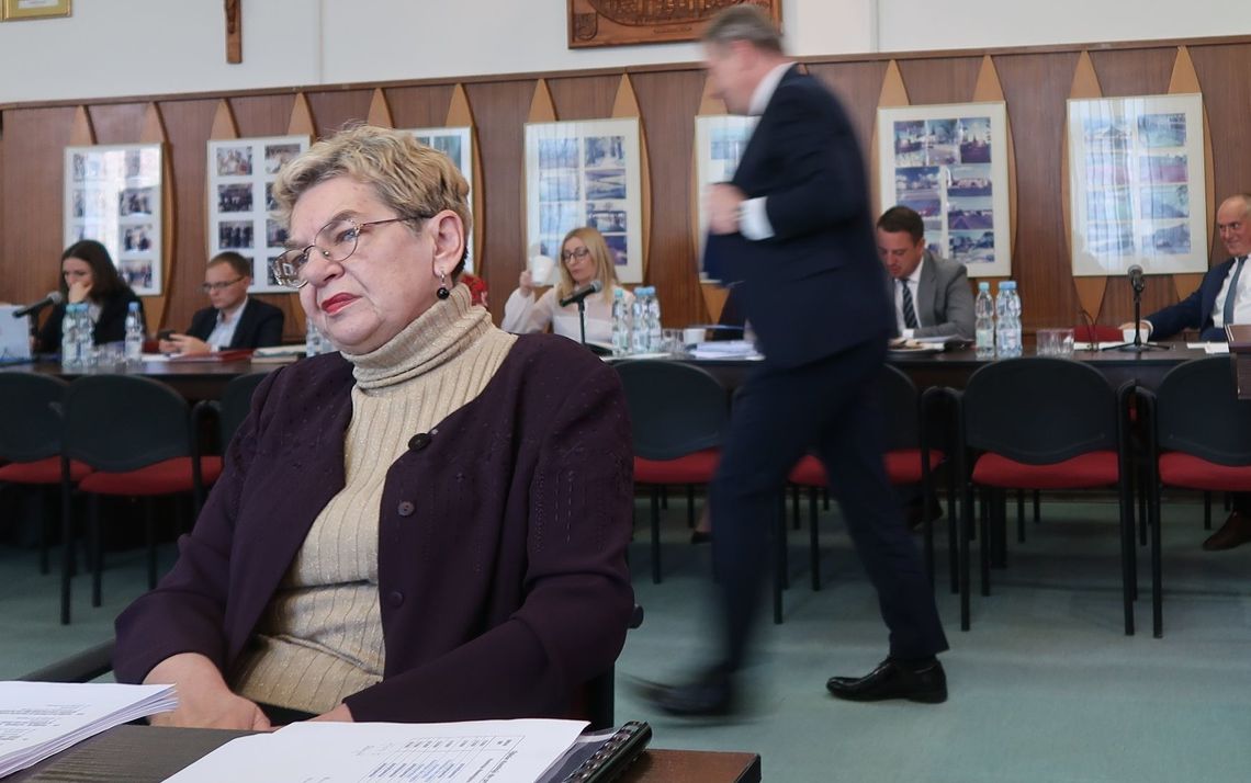 Zagrywka radnej Hołub doprowadziła do uchwalenia budżetu Zagrywka radnej Hołub doprowadziła do uchwalenia budżetu