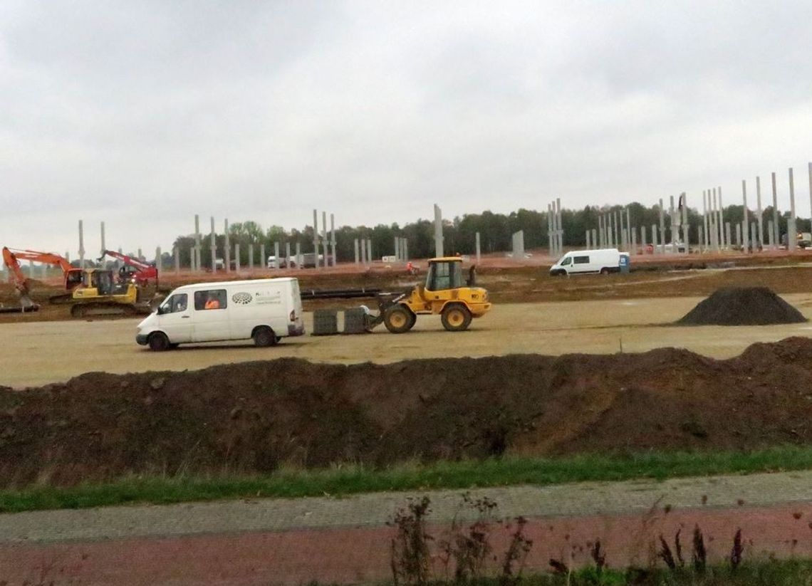 Zalando i Fiege wmurują kamień węgielny Zalando i Fiege wmurują kamień węgielny