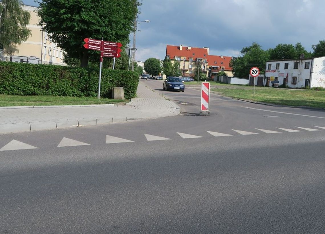 Załatali i postawili słupek Załatali i postawili słupek