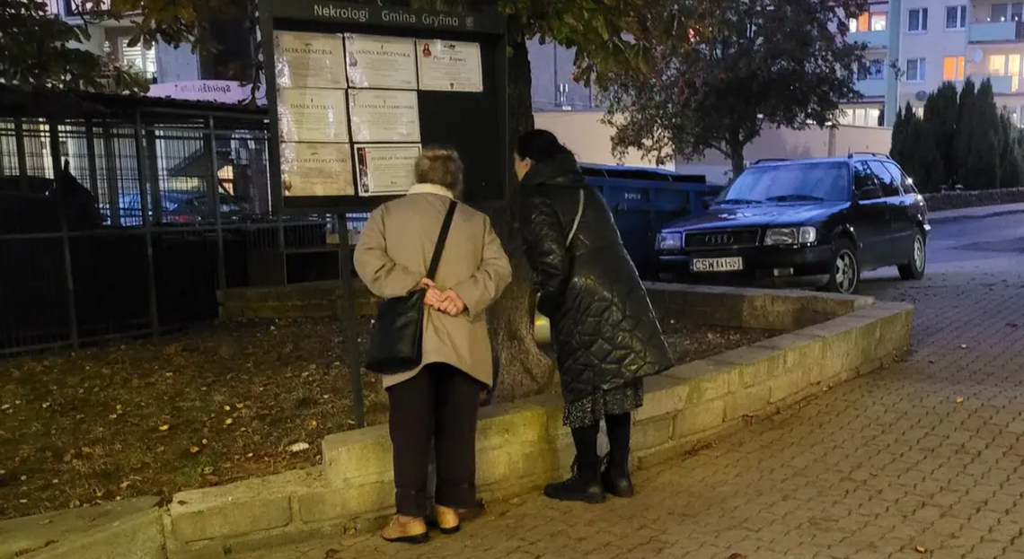 Żałoba to czas, w którym łzy stają się słowami, a milczenie mówi więcej niż tysiąc słów Żałoba to czas, w którym łzy stają się słowami, a milczenie mówi więcej niż tysiąc słów