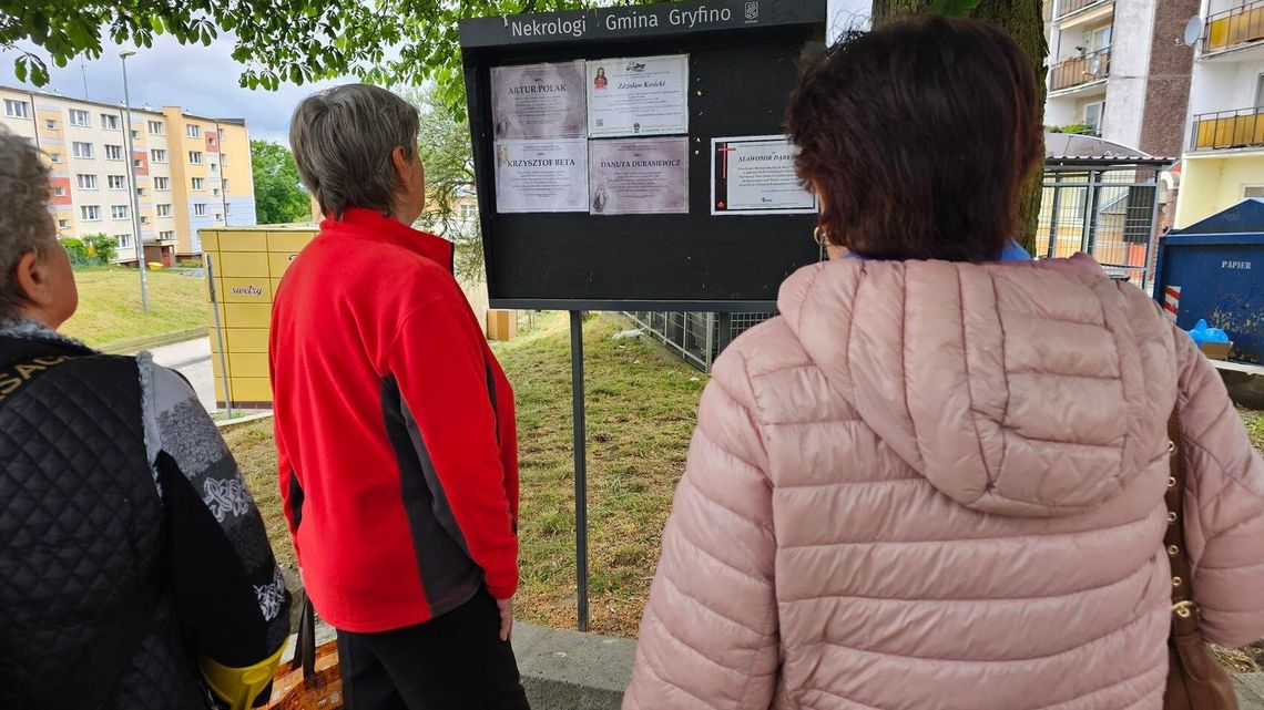 Żałoba to długa rozmowa z kimś, kto przestał odpowiadać słowami