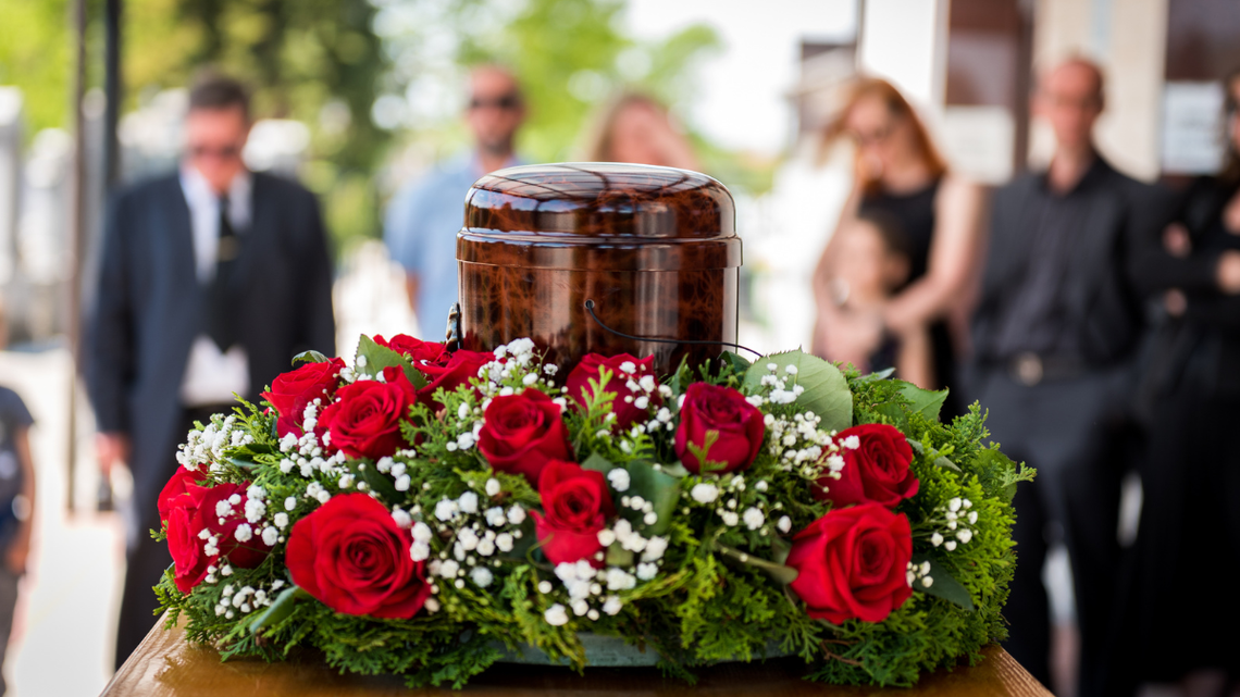 Nie trzeba będzie chować bliskiego na cmentarzu? Będziesz mógł rozsypać jego prochy?