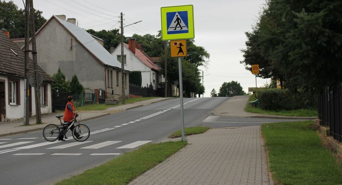 Zamiast sygnalizacji świetlnej postawiono nowe znaki Zamiast sygnalizacji świetlnej postawiono nowe znaki