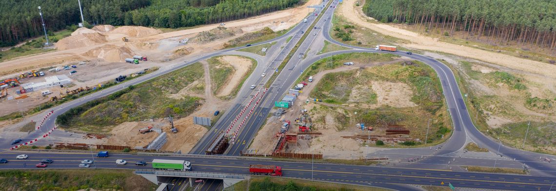 Zamknięty pas autostrady A6 w kierunku Kołbaskowa 