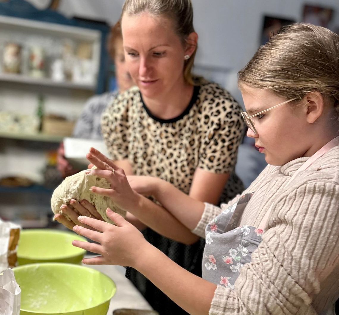 Zapachy domowego chleba i pysznych pierogów unosiły się w Zielonym Zakątku