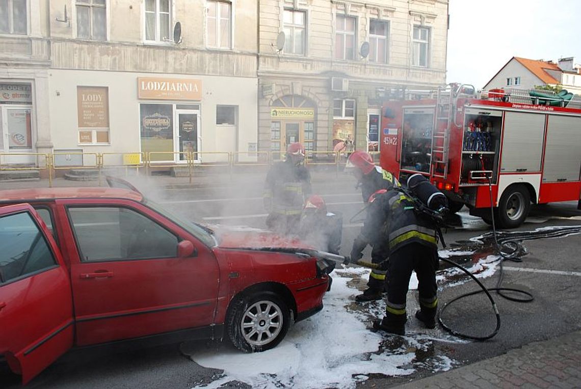 Zapalił się samochód Zapalił się samochód