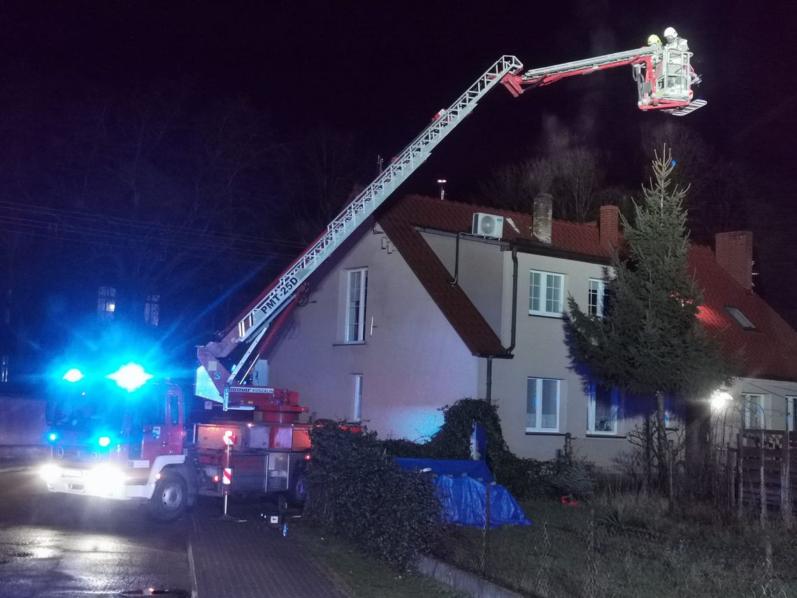 Zapaliła się sadza. Wezwano strażaków Zapaliła się sadza. Wezwano strażaków