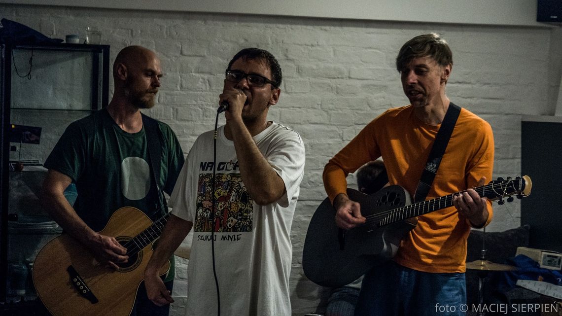 Zapraszają na koncert zespołu Na Górze Zapraszają na koncert zespołu Na Górze