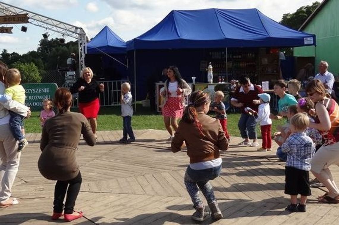 Zapraszają na sobotnią zabawę Zapraszają na sobotnią zabawę