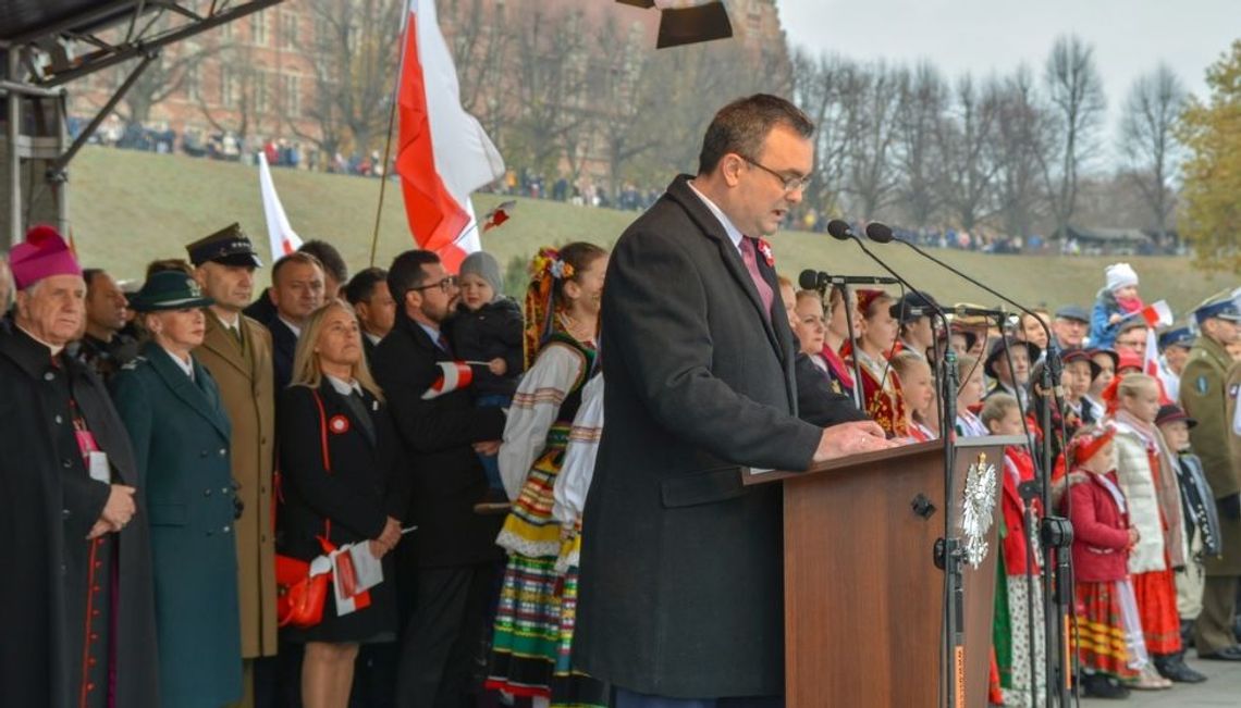 Zapraszają na wspólne świętowanie Dnia Flagi. Zapraszają na wspólne świętowanie Dnia Flagi.