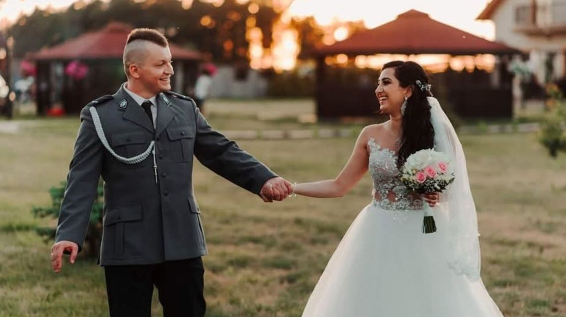 Nieumundurowany policjant zdążył krzyknąć: „K..., nie strzelaj!”. Zrzutka na pomoc rodzinie zastrzelonego na służbie