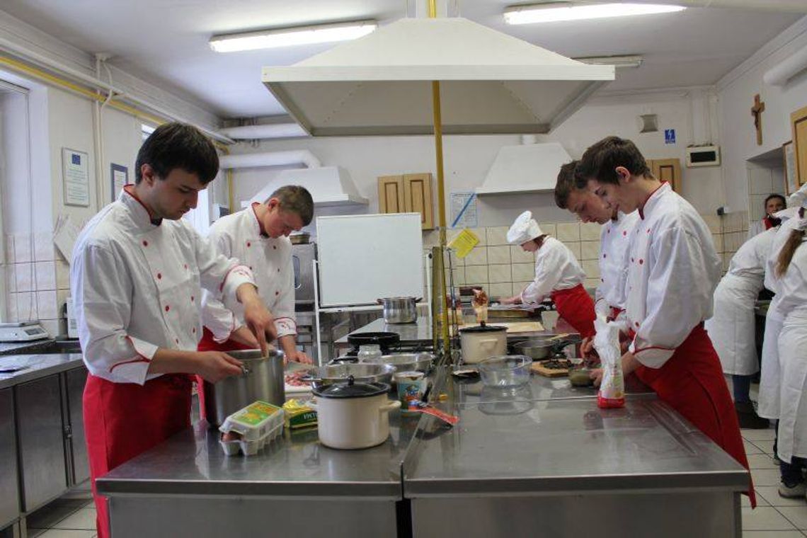 Zatrudnią do pracy w restauracji Zatrudnią do pracy w restauracji