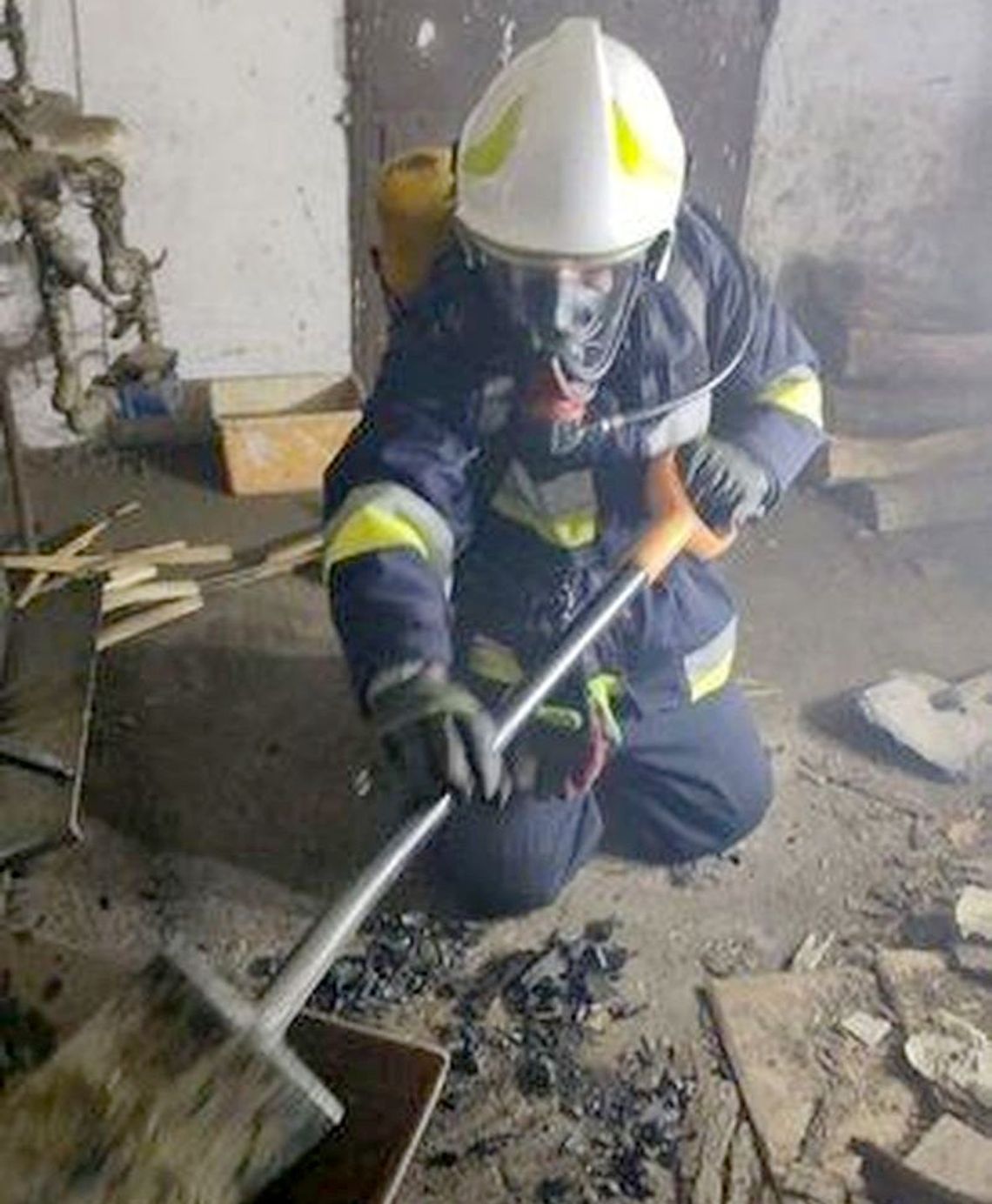 Zatruliby się tlenkiem węgla. Pracowita noc strażaków na Szczecińskiej Zatruliby się tlenkiem węgla. Pracowita noc strażaków na Szczecińskiej