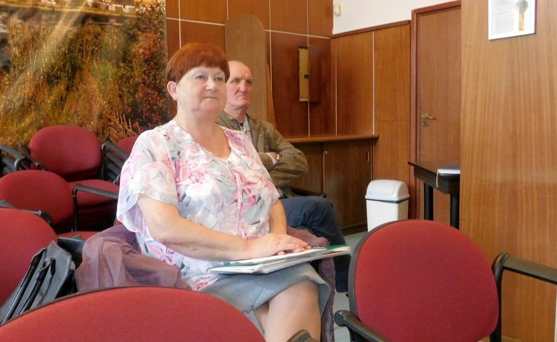 Zawyżone kwoty za śmieci, nierzetelne dane – Maria Piznal krytykuje burmistrzowskie projekty uchwał Zawyżone kwoty za śmieci, nierzetelne dane – Maria Piznal krytykuje burmistrzowskie projekty uchwał