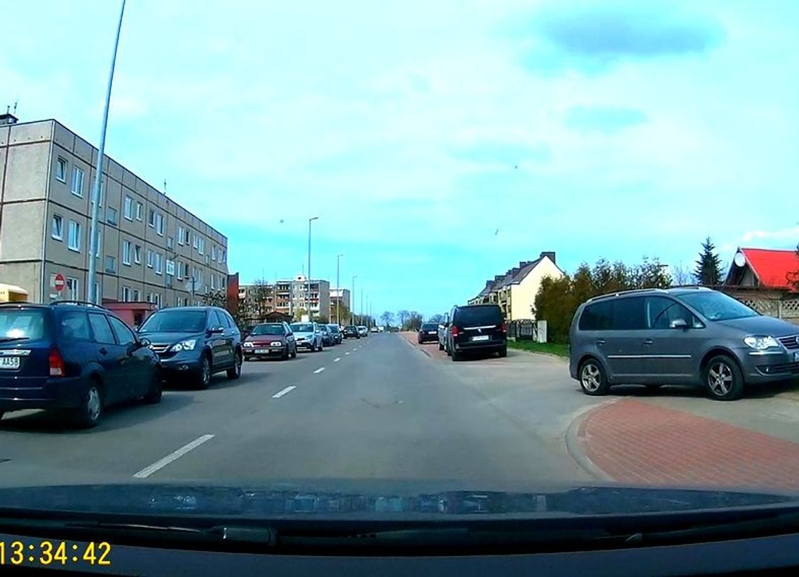 Zdaniem rzecznika samochody mogą tu stać Zdaniem rzecznika samochody mogą tu stać