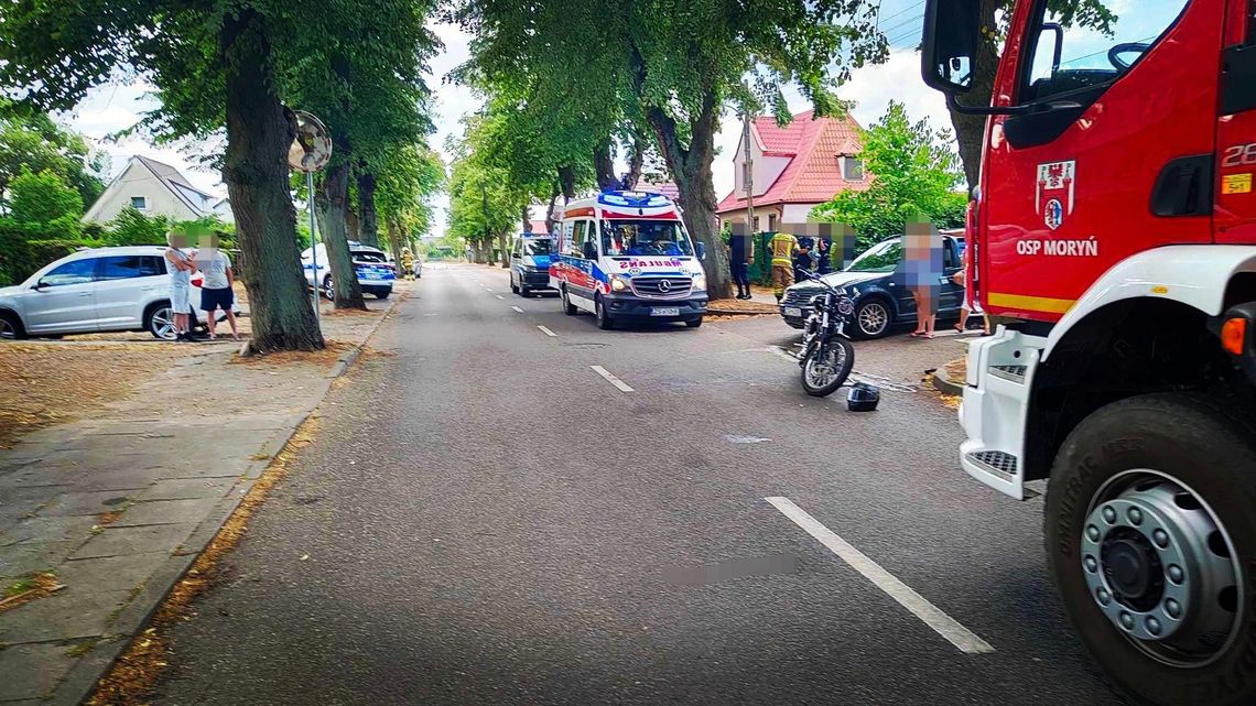 Zderzenie auta osobowego z motocyklem. Ranne dwie osoby