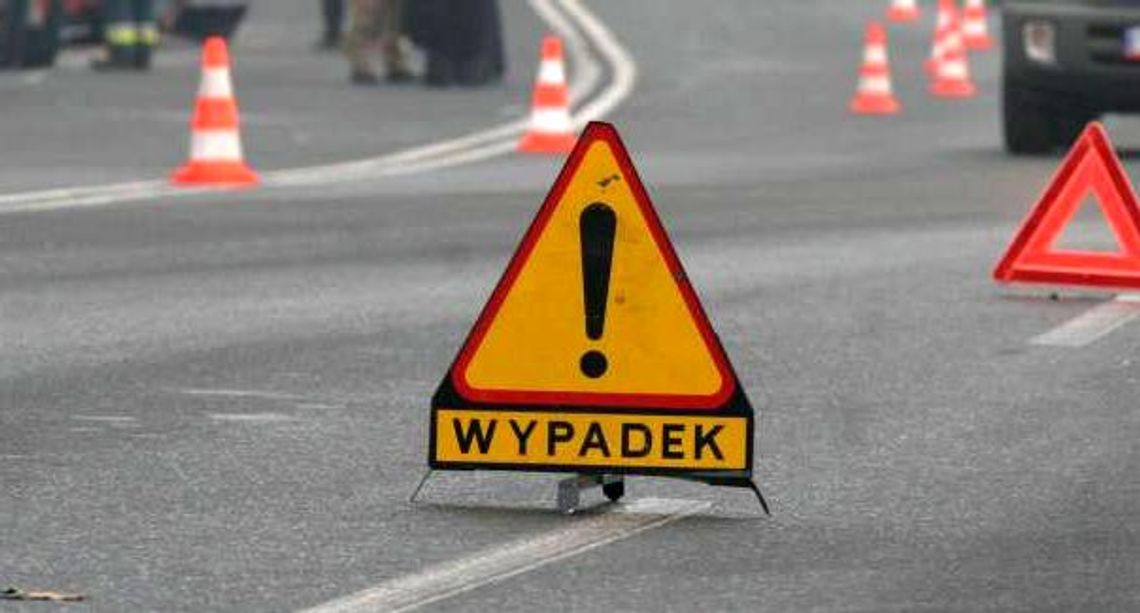 Zderzyła się czołowo na przeciwległym pasie Zderzyła się czołowo na przeciwległym pasie