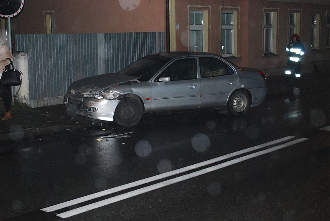 Zderzyły się dwa samochody w Czepinie Zderzyły się dwa samochody w Czepinie