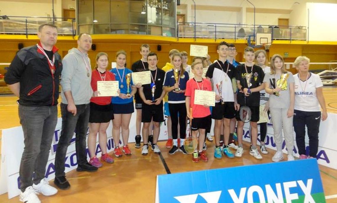  Zdobyli złoto i brąz na wojewódzkich igrzyskach w badmintonie drużynowym
