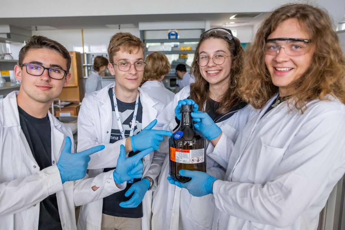 Zdolna młodzież m.in. z Gryfina i Szczecina realizowała swoje pasje na obozie naukowym Zdolna młodzież m.in. z Gryfina i Szczecina realizowała swoje pasje na obozie naukowym