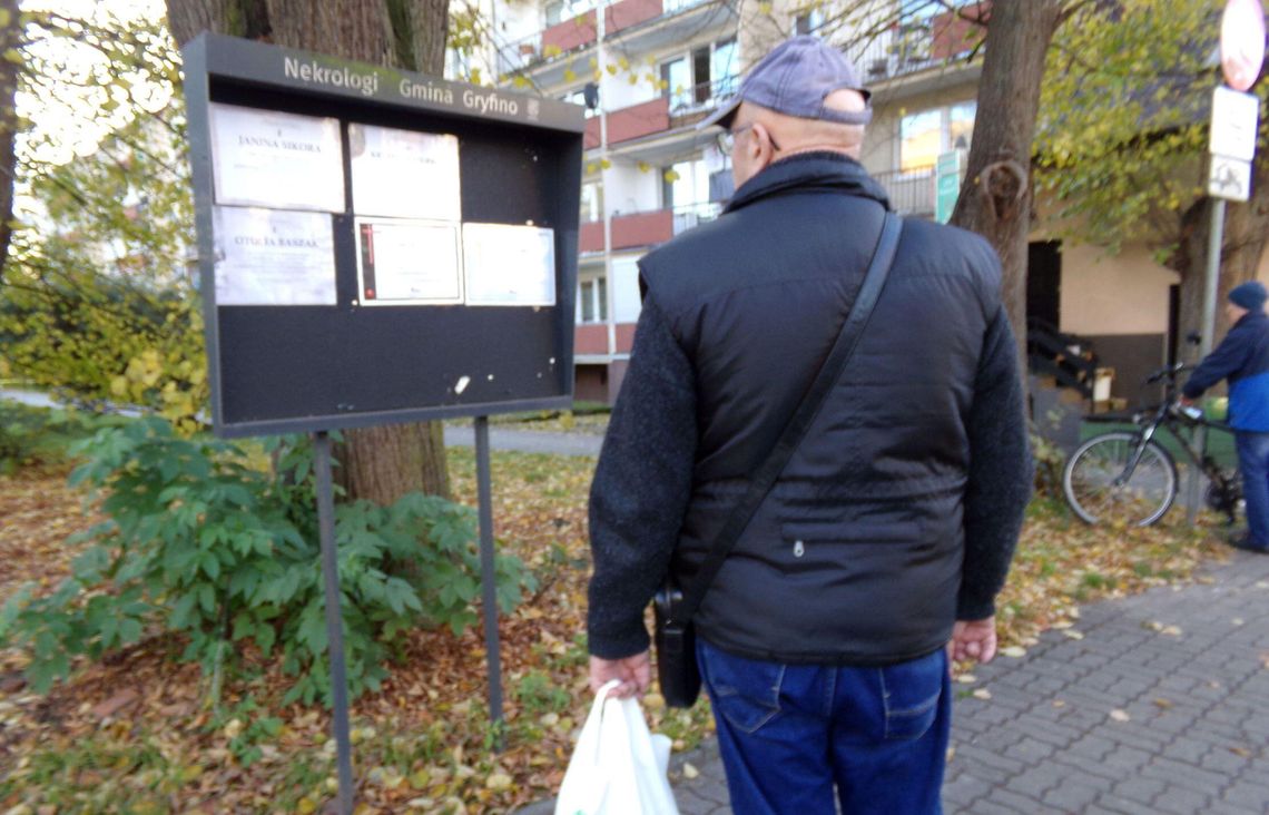 Żałoba to czas, w którym łzy stają się słowami, a milczenie mówi więcej niż tysiąc słów Żałoba to czas, w którym łzy stają się słowami, a milczenie mówi więcej niż tysiąc słów