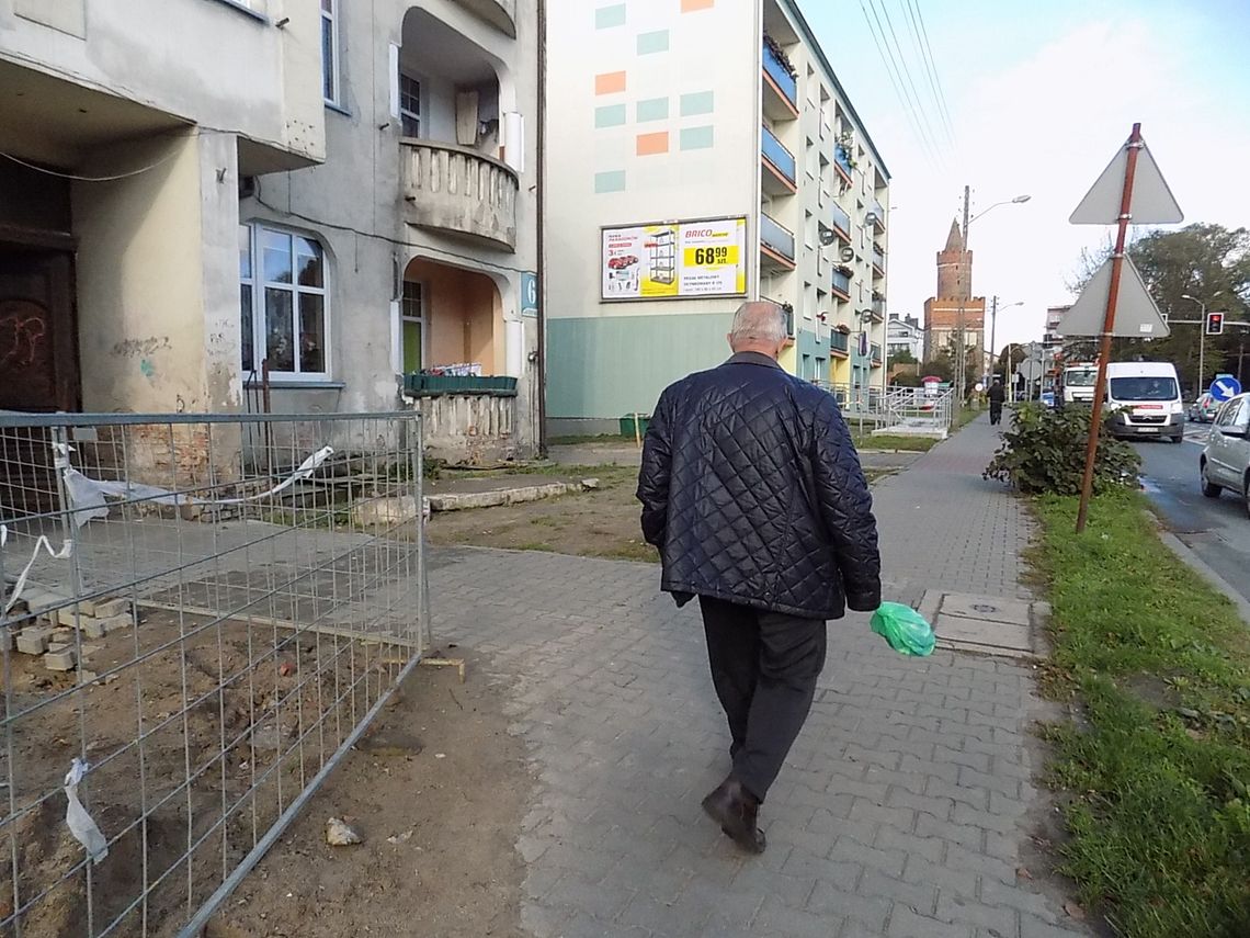 Zima się zbliża, a węgla nie ma jak wrzucić Zima się zbliża, a węgla nie ma jak wrzucić