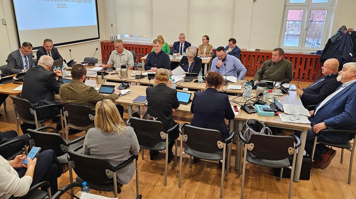 Zlikwidowano szkołę, bo pierwszy raz od 30 lat wykluczono radnego z głosowania