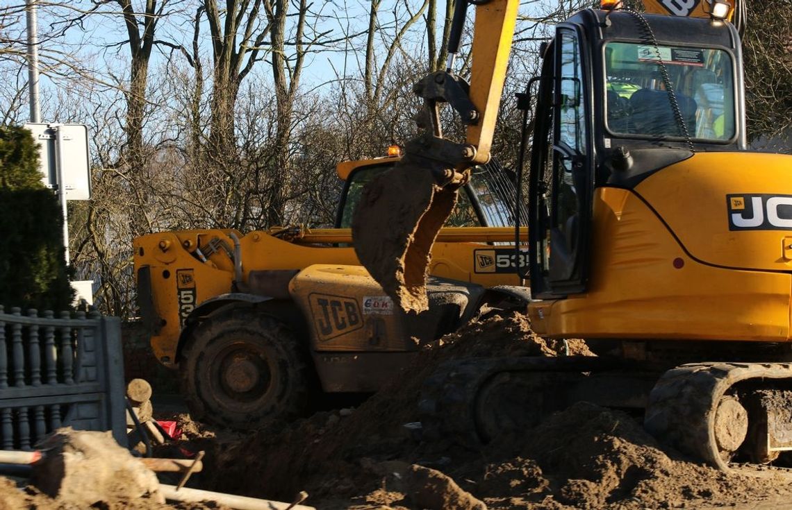 Złodziej włamał się do koparki i ukradł komputer za 25 tys. zł Złodziej włamał się do koparki i ukradł komputer za 25 tys. zł