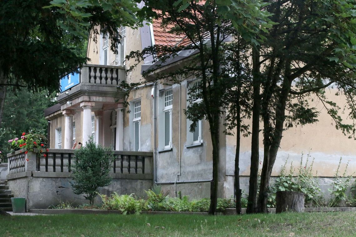 Złodziej włamał się do Pałacyku pod Lwami