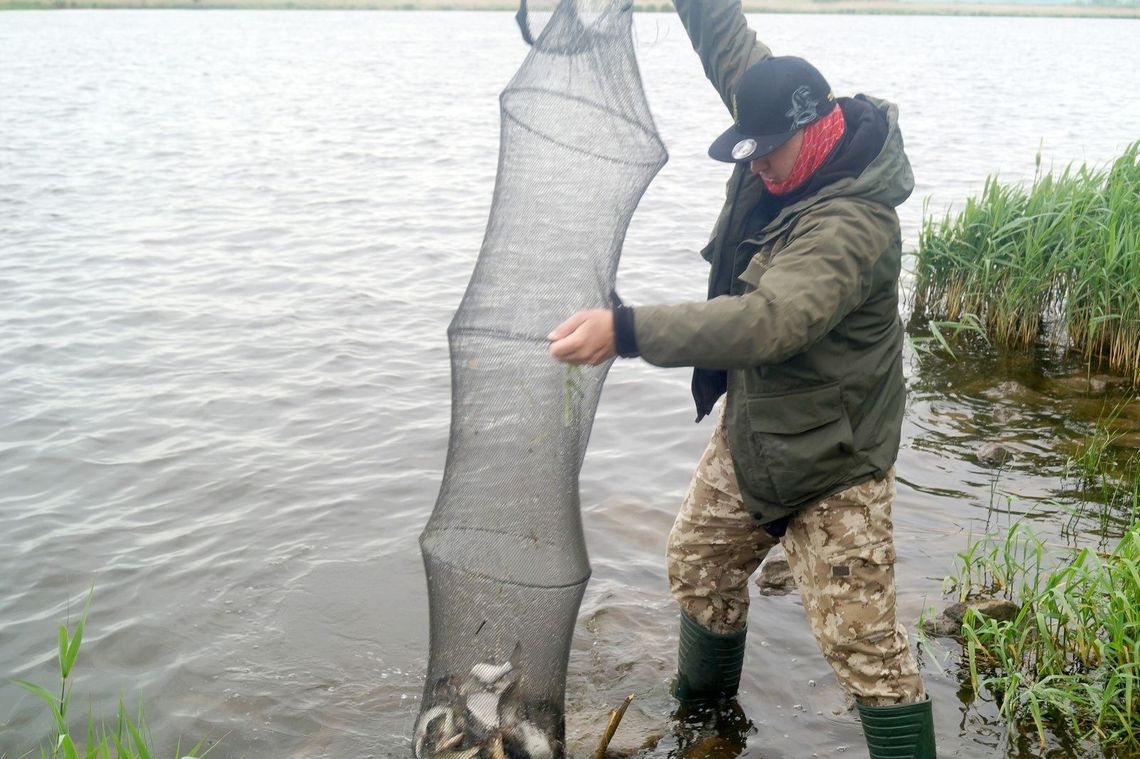 Złowili ponad 42 kg ryb i… wrzucili je z powrotem do wody. Rodzinne zawody wędkarskie podsumowane
