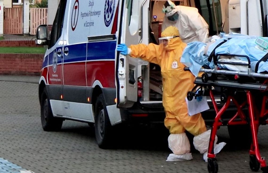 Zmarł na COVID-19. Więcej testów – więcej zakażonych Zmarł na COVID-19. Więcej testów – więcej zakażonych