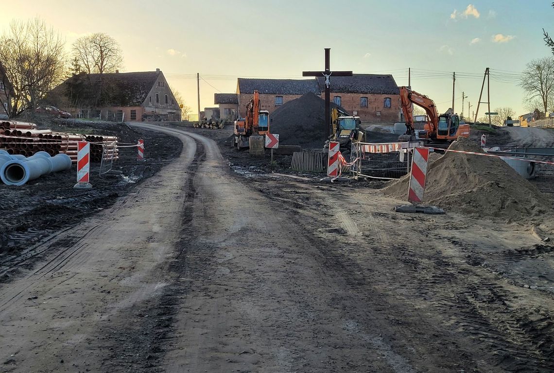 Zmienili przebieg drogi