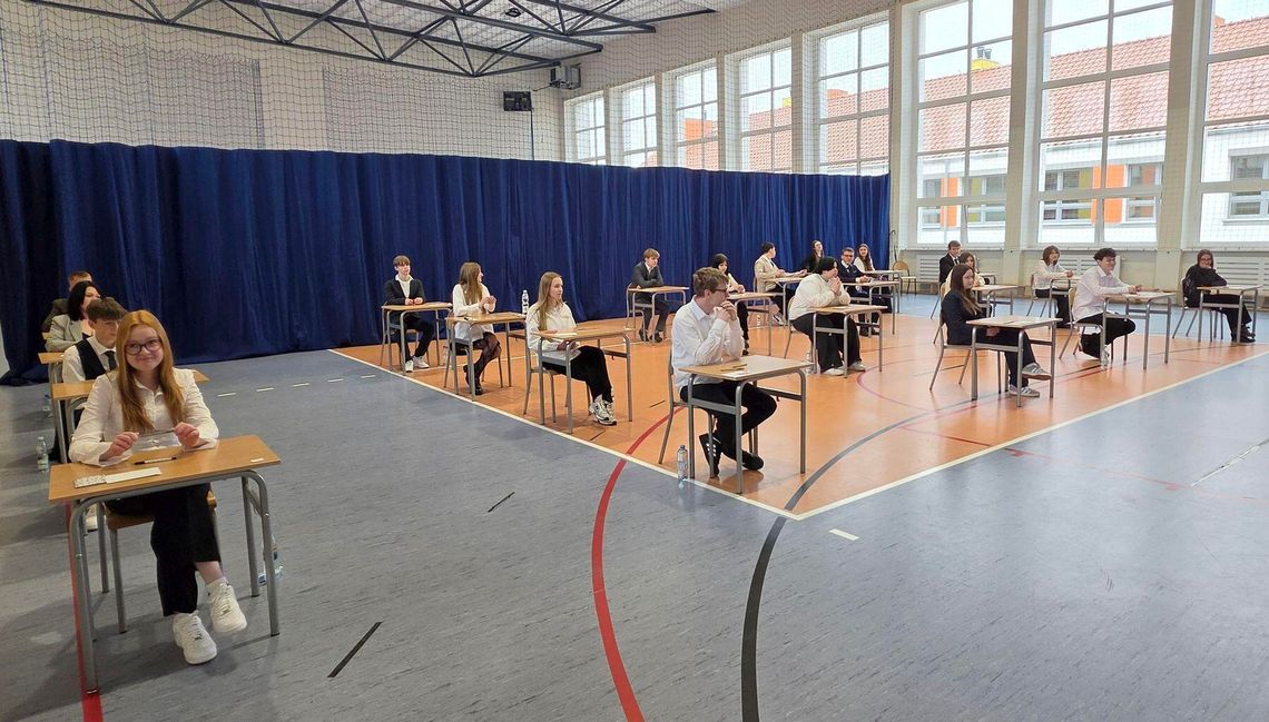 Znamy wyniki egzaminu ósmoklasisty 2026 z języka polskiego. Sprawdź zestawienie szkół w powiecie gryfińskim Znamy wyniki egzaminu ósmoklasisty 2026 z języka polskiego. Sprawdź zestawienie szkół w powiecie gryfińskim