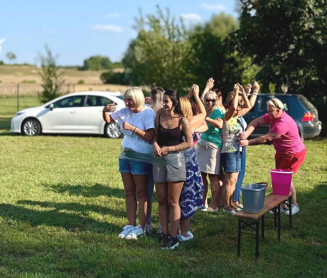 Zorganizowali festyn rodzinny. Na finał wieczorna zabawa pod chmurką