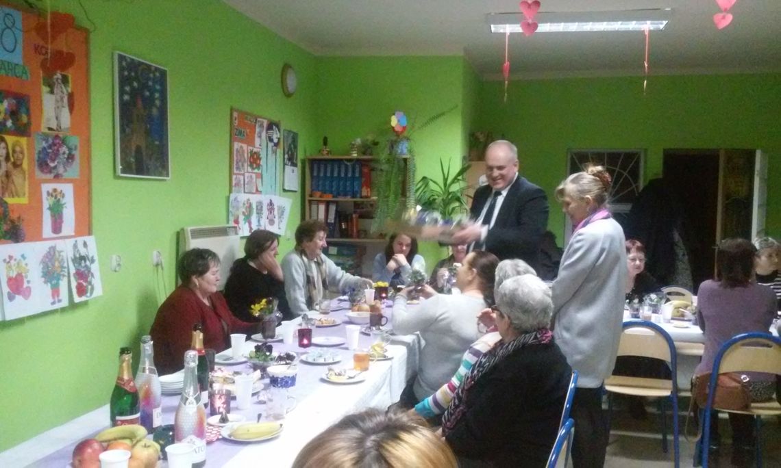 Zorganizowały i zaprosiły burmistrza Zorganizowały i zaprosiły burmistrza