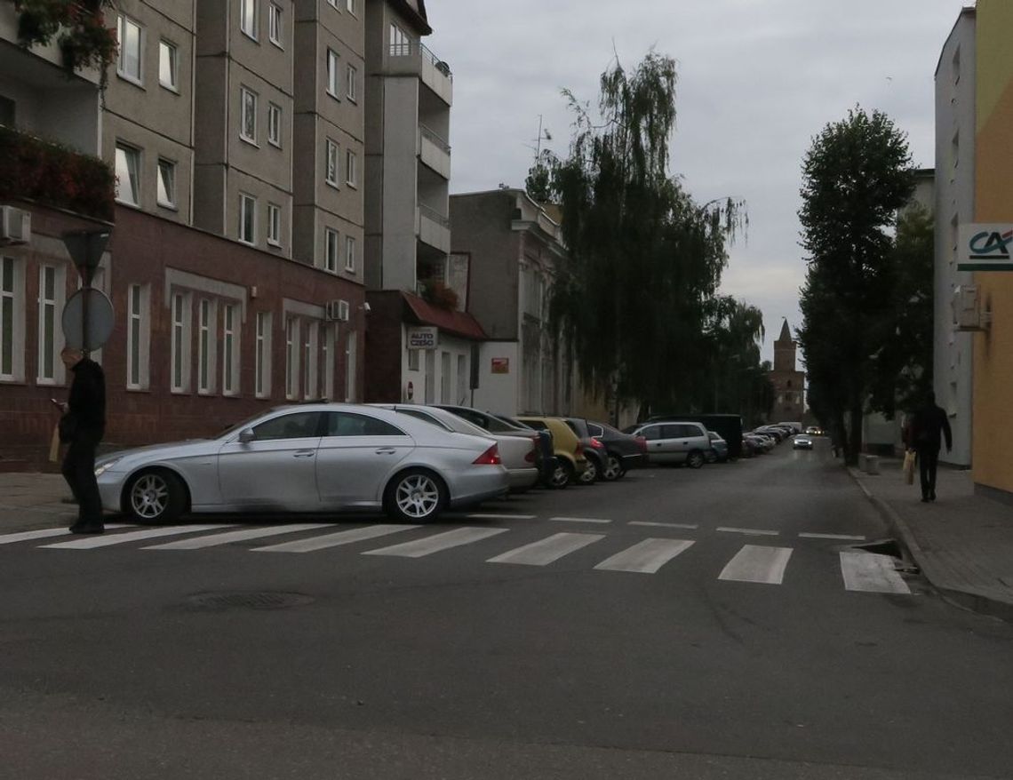 Zrobił to na przejściu dla pieszych