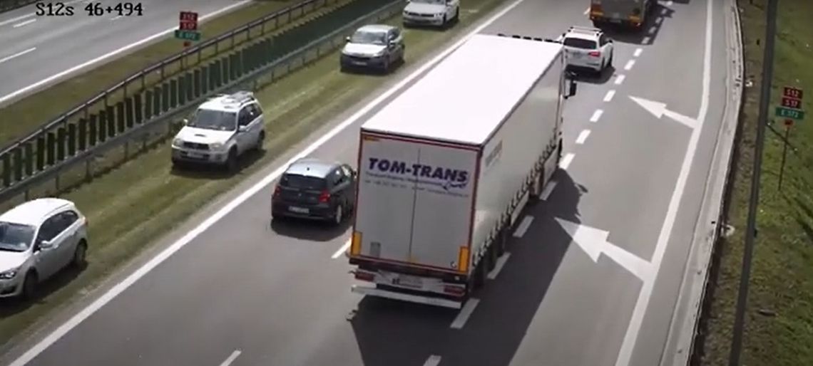Wykombinowali dla siebie czwarty pas na ekspresówce. Poszukuje ich policja [WIDEO]